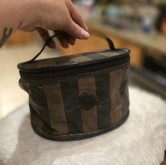 Fendi oval bag Aithentic - Picture 2 of 10